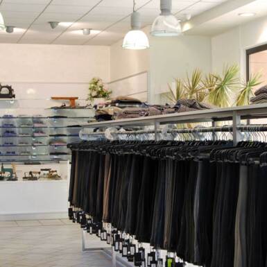Cavestro-Marypant men's and women's clothing shop furnishing in Novara - 2