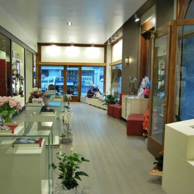 Dado clothing shop furnishing in Biella - 17