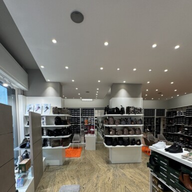 Locale Calzature Vercelli - 1